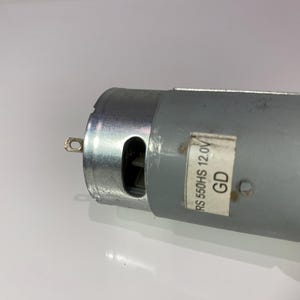 Motor eléctrico de 12 voltios con caja de cambios. imagen 5
