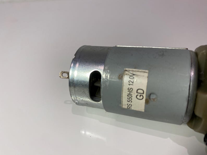 Motor eléctrico de 12 voltios con caja de cambios. imagen 5