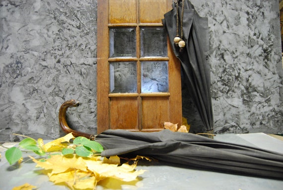 Antique Umbrella, Black Umbrella,Рarasol, Worker V