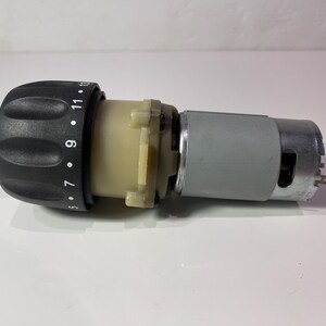 Motor eléctrico de 12 voltios con caja de cambios. imagen 10