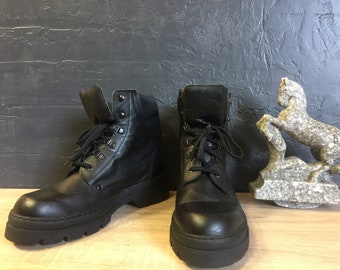 Men's boots, vintage boots, black leather, unworn boots