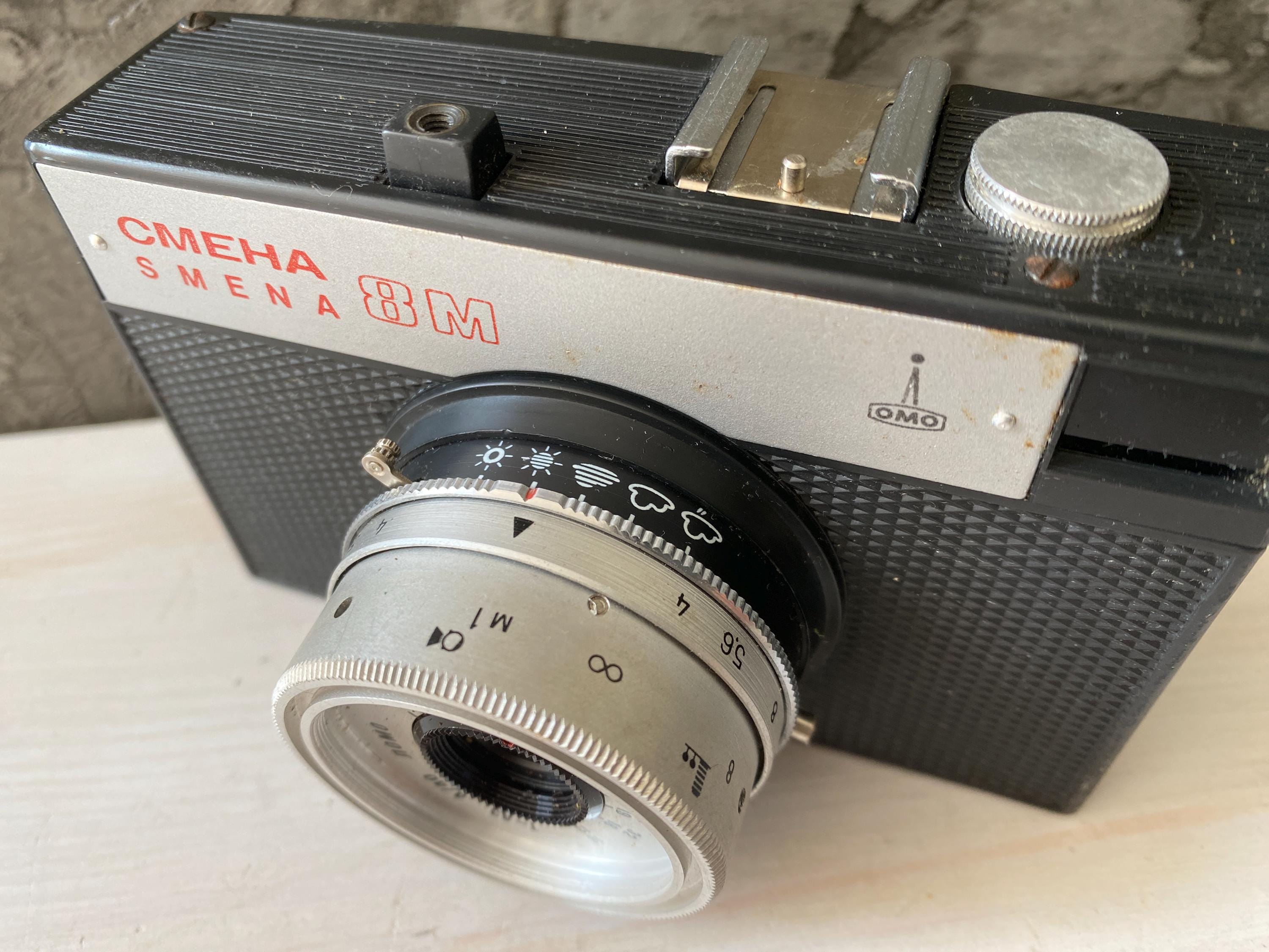 ヴィンテージ SMENA SYMBOL フィルムカメラ、ソビエト ロモ 35 mm