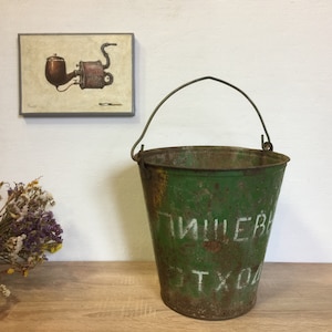 Vintage Green Metal Bucket: Rusty Kitchen Decor, 11&quot; Height