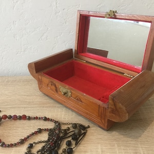 Vintage Wooden Storage Box, Treasure Chest, Keepsake Box, Antique Jewelry Box, Gift.