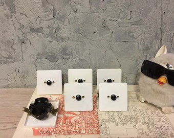 Interruptores antiguos, botones, botones de vacío, dispositivo eléctrico