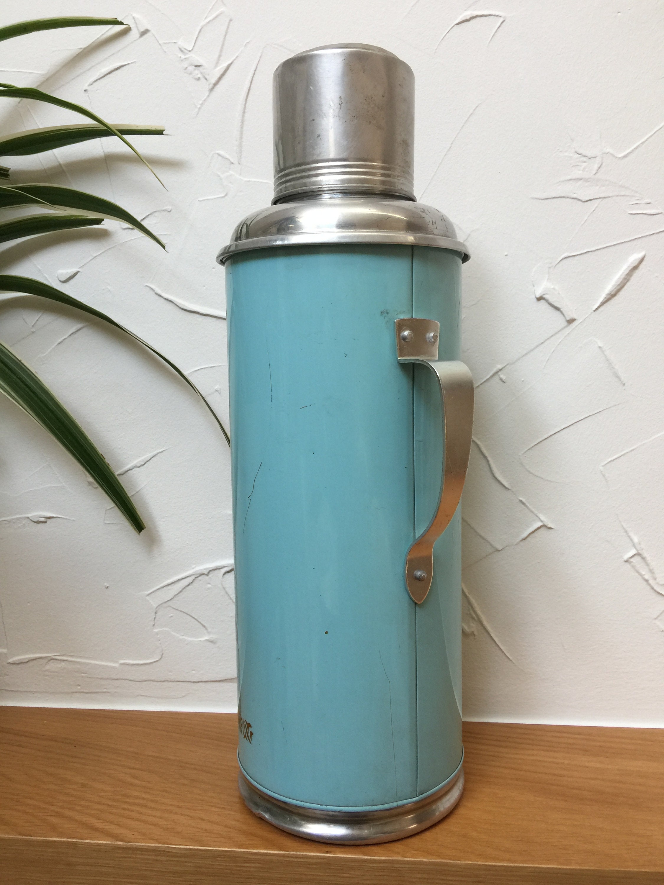 Vintage Aluminum Thermos golden Dragon Made in China, Old Travel Thermos  for Cold and Hot Drinks, Coffee Tea Thermos, Camping Equipment 