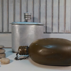 Vintage Military Metal Flask, Green, Aluminum Rare Goods, Мetal flask,2 flasks,Water storage, Marching  flask, Vintage USSR