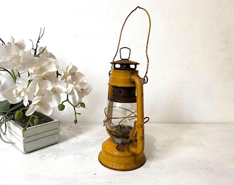 Vintage EMBURY No. 1 Little Air Pilot Oil Kerosene Lantern Lamp