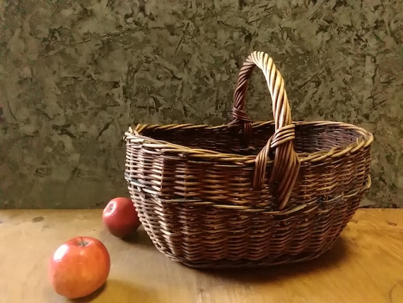 Vintage Oval Wicker Basket, Market Basket,Picnic B