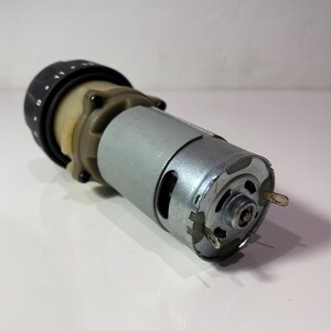 Motor eléctrico de 12 voltios con caja de cambios. imagen 6