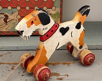 Ancien chien en bois à tirer, jouet en bois, jouet ancien, cadeau