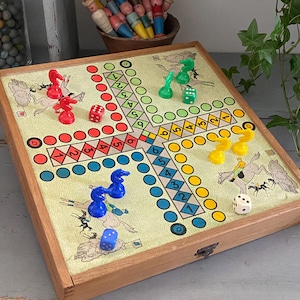 Ancienne Boîte De Jeux Vintage – Collection Objets Rétro – Idée Cadeau Nostalgie