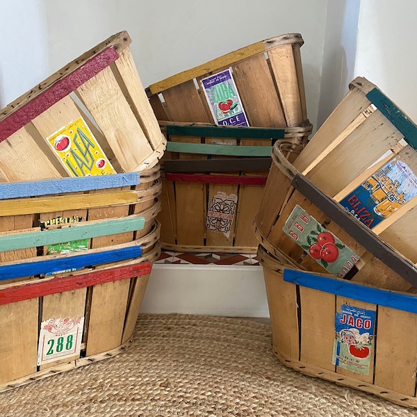 Old market gardener's crate, transport crate, kitchen storage, chic countryside