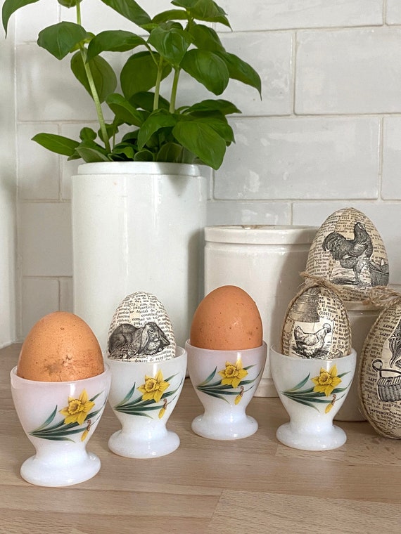 フランス　陶器　エッグカップ　卵　卵置き フランス陶器エッグカップ卵卵置き