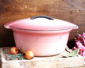 Le Creuset 5 liter kookpan, gietijzeren kookpot, Le Creuset kookpot, Le Creuset gietijzeren Franse keuken, gietijzeren huwelijkscadeau.