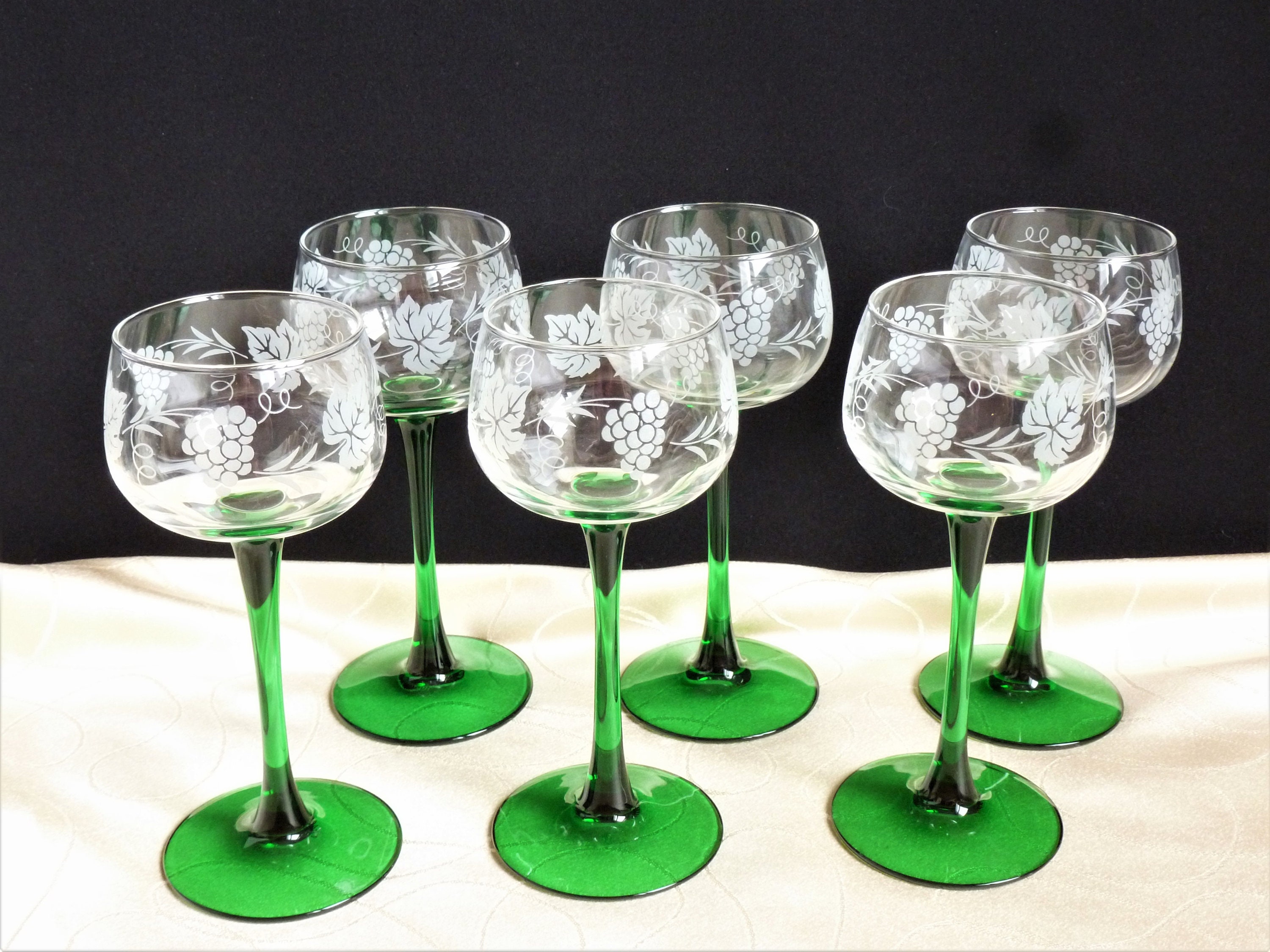 Lot de 6 Verres à Vins Blancs, d'alsace, Pieds Verts, Anciens, Accessoires Table, Table Chic France.