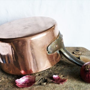 19th century copper saucepan - 2.5 kg - vintage copper kitchen, country copper wall decoration, French rustic kitchen, copper castle kitchen