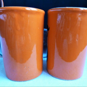 Geëmailleerd aardewerk orangeade servies, sinaasappelsap servies, Vallauris kunstkeramiek aardewerk, Frans tafelkeramiek geschenk. afbeelding 8