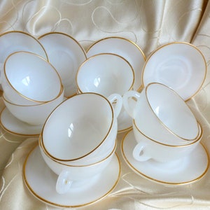 4 tasses et soucoupes Arlequin d&#39;Arcopal, Service à café Arcopal, Tasses à café Arlequin, 4 tasses à café blanches, tasses vintage Arcopal.