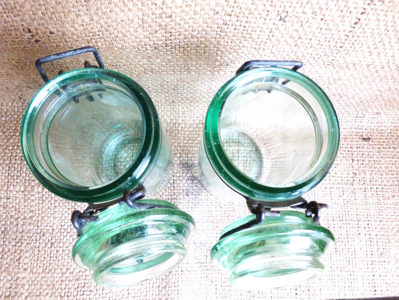Set van 2 oude groene glazen potten, inmaakpotten, glazen keukencadeaudecor, keukengereihouder, zero waste Frankrijk. afbeelding 6