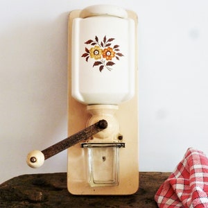 Wall coffee grinder, wall spice grinder, vintage kitchen utensil, rustic kitchen decor, country kitchen ceramic wall decor, gift for kitchen