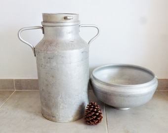 Jarra de leche de aluminio grande, jarra de leche vintage, jarra recolectora de leche vintage, recipiente de aluminio, decoración de cocina campestre.