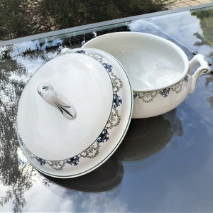 Old French Saint-Amand tureen, vintage ceramic salad bowl, St Amand tureen, vintage vegetable dish, French ceramic tableware. image 4