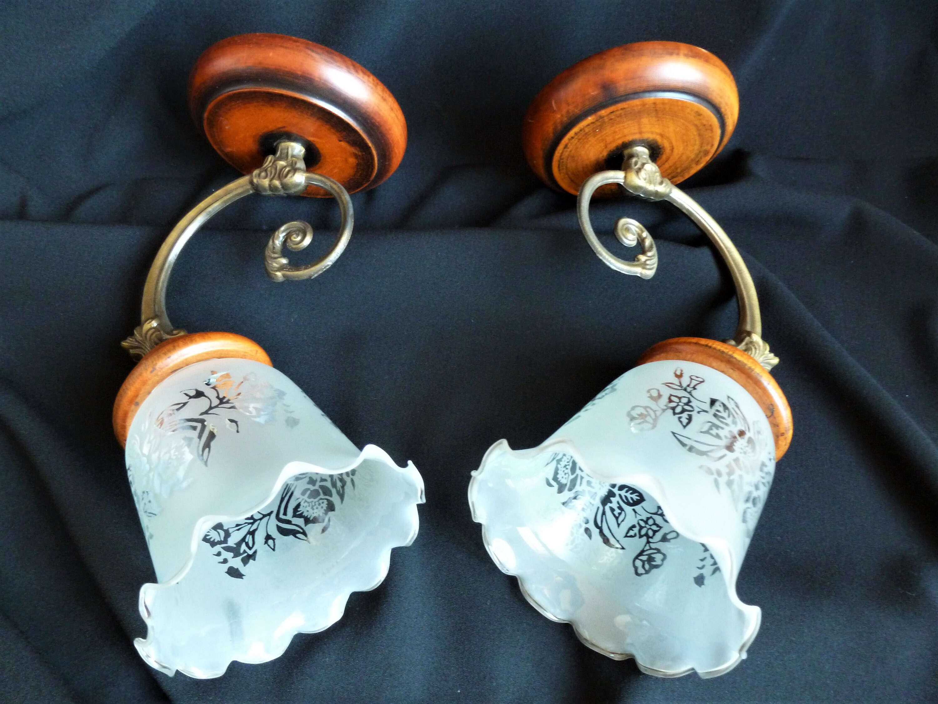 Appliques Murales Italiennes Bois, Appliques Forme Tulipe, Luminaires Des Années 1950, Luminaire Vin