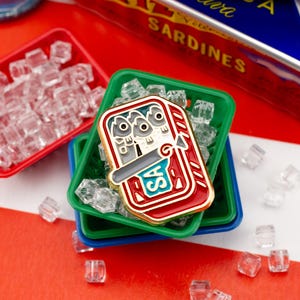 Épingle en émail Sardines en conserve – Club de poisson en boîte