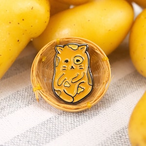 Purrtato Enamel Pin – Lazy cat potato | Calico cat | Bestie, best friend, friendship pin