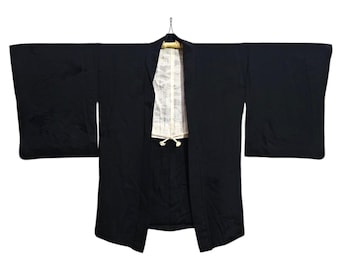 Chaqueta japonesa de kimono floral haori negro / kimono floral haori / kimono cardigan / bata de kimono corta / manga corta - N22