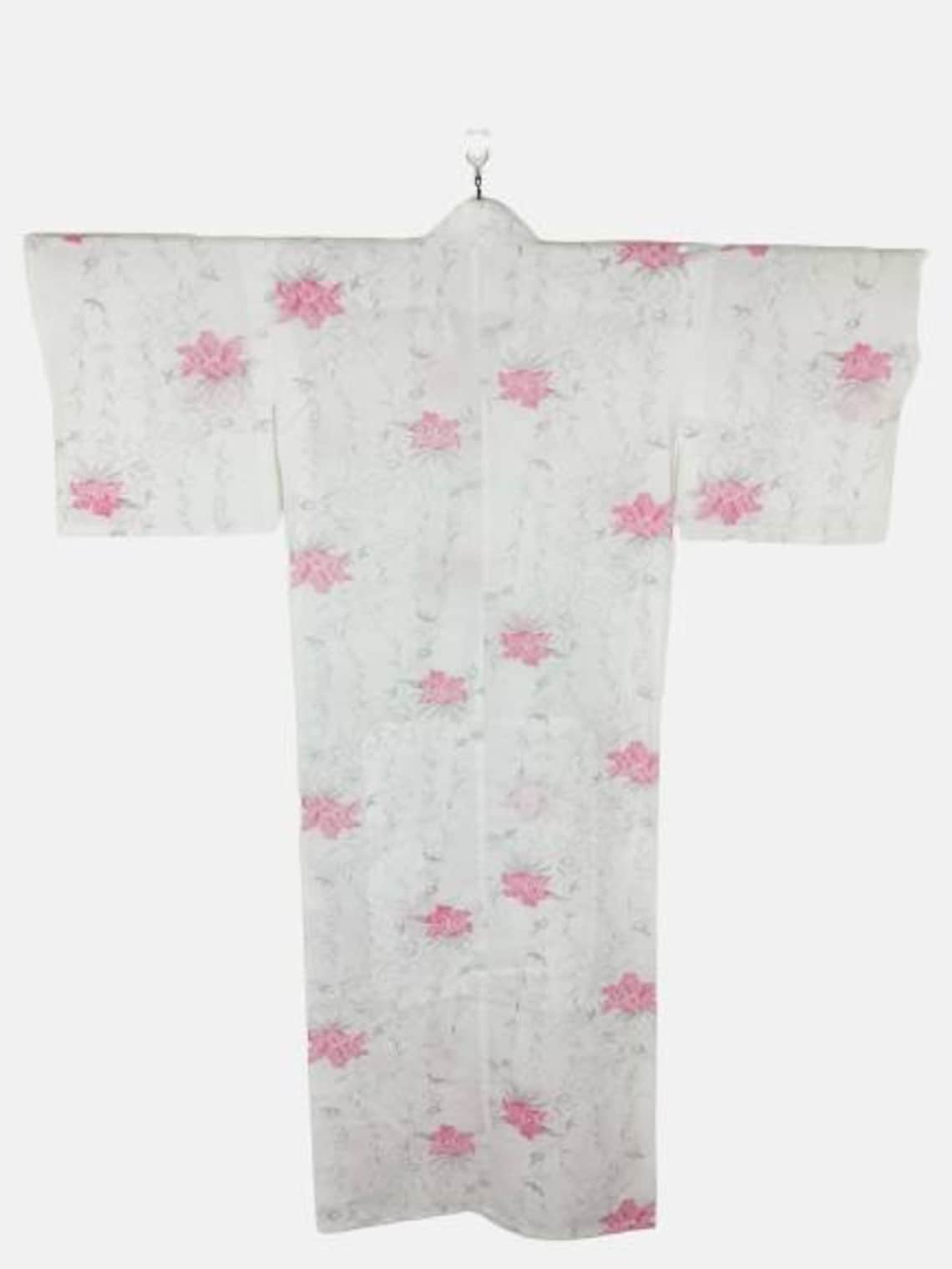 White Rose Kimono Set