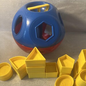 Vintage Tupperware SHAPE-O-BALL Classic Tupper Toys Shape Sorter Play