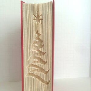 Zig Zag Christmas Tree - Cut and Fold Pattern for 21cm book with at least 399 pages