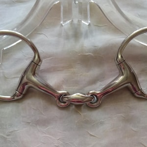 4.5" Three piece Eggbutt snaffle with peanut.Excellent for sensitive mouths.