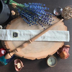 Elm Wand, Wooden Wand, Magic Wand, Witch Wand, Wizard Wand, Wiccan Wand, Wood Wand, Gift for the magical person