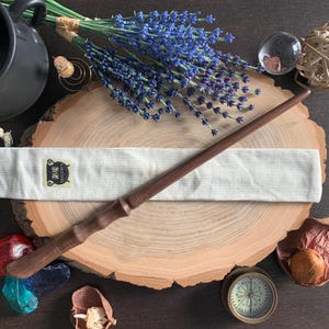 Andean Walnut Wand, Wooden Wand, Magic Wand, Wizard Wand, Witch Wand, Wiccan Wand, Wood Wand, Gift for the magical person