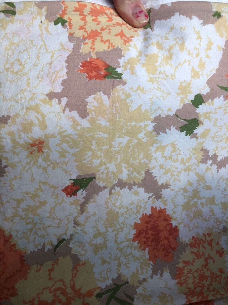 brown and white flowers Vintage fullqueen flat floral sheet with orange