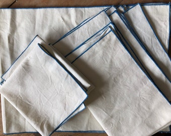 Vintage Set of four off white with blue edging table napkins and one table runner