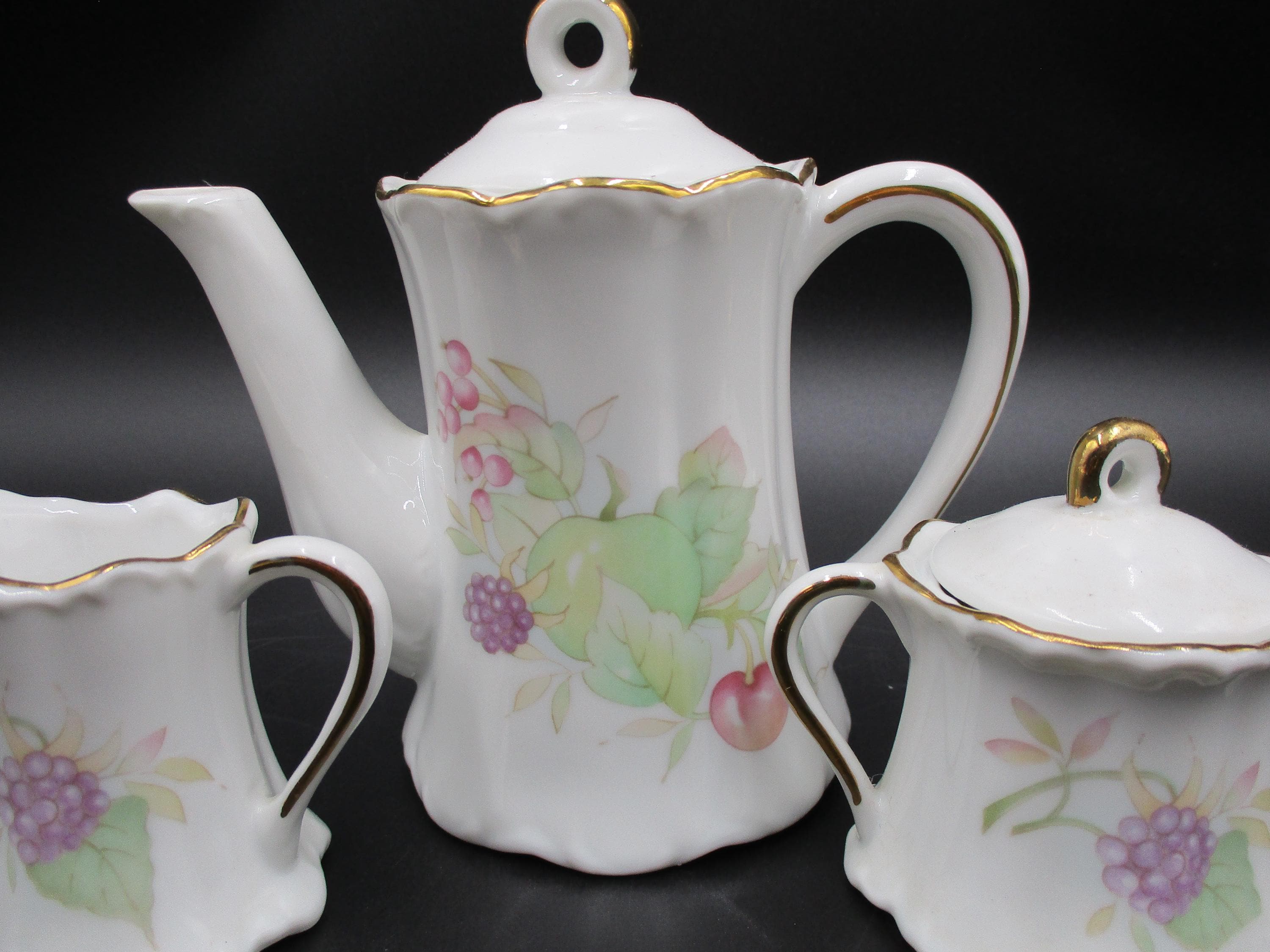 Winrose Collection, Individual Teapot, Creamer, Sugar Bowl With