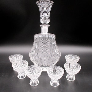 Bavarian Lead Crystal Decanter and 6 Liqueur Glasses, 24% Lead