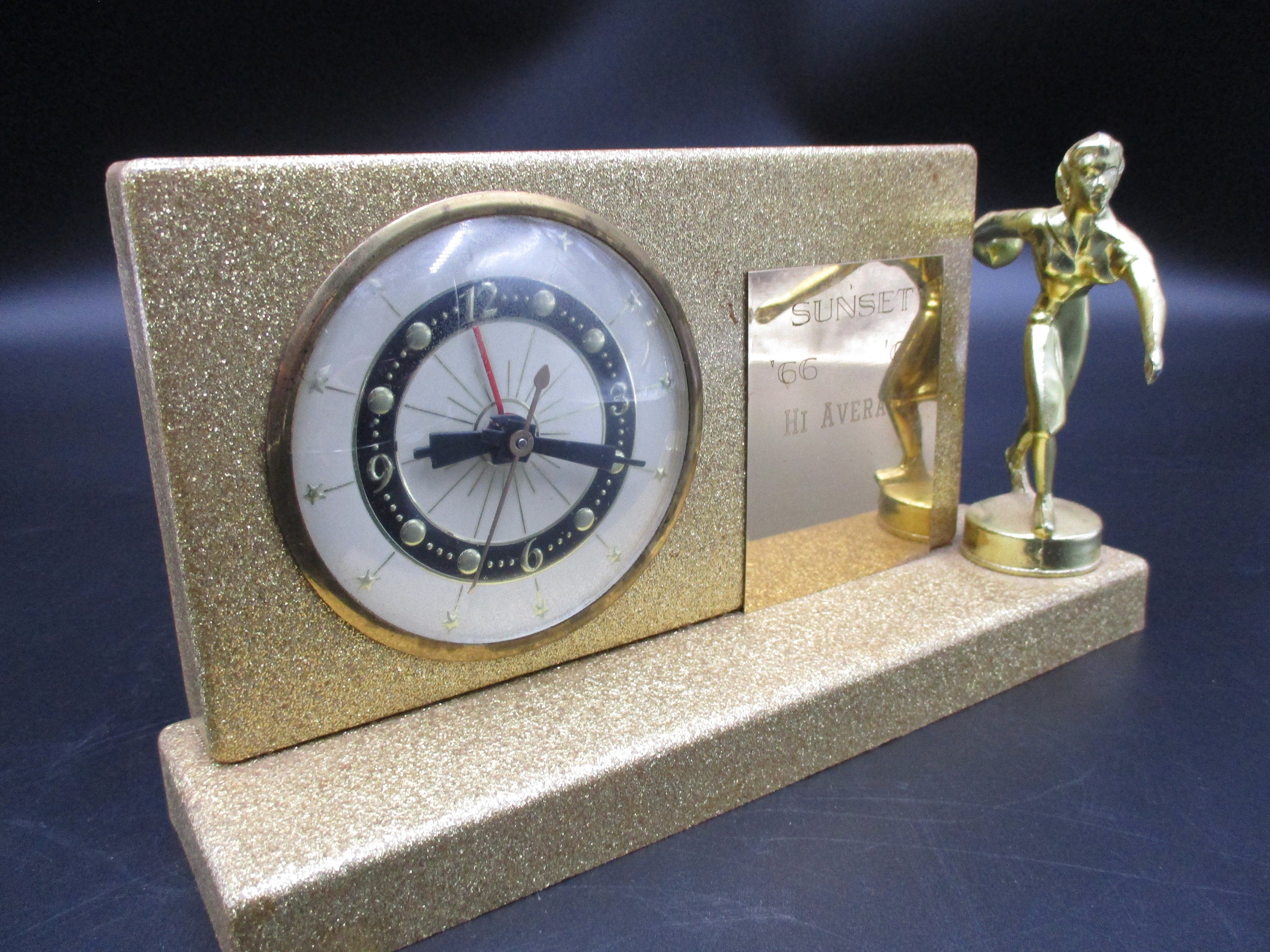 Vintage Bowling Clock - Etsy Canada
