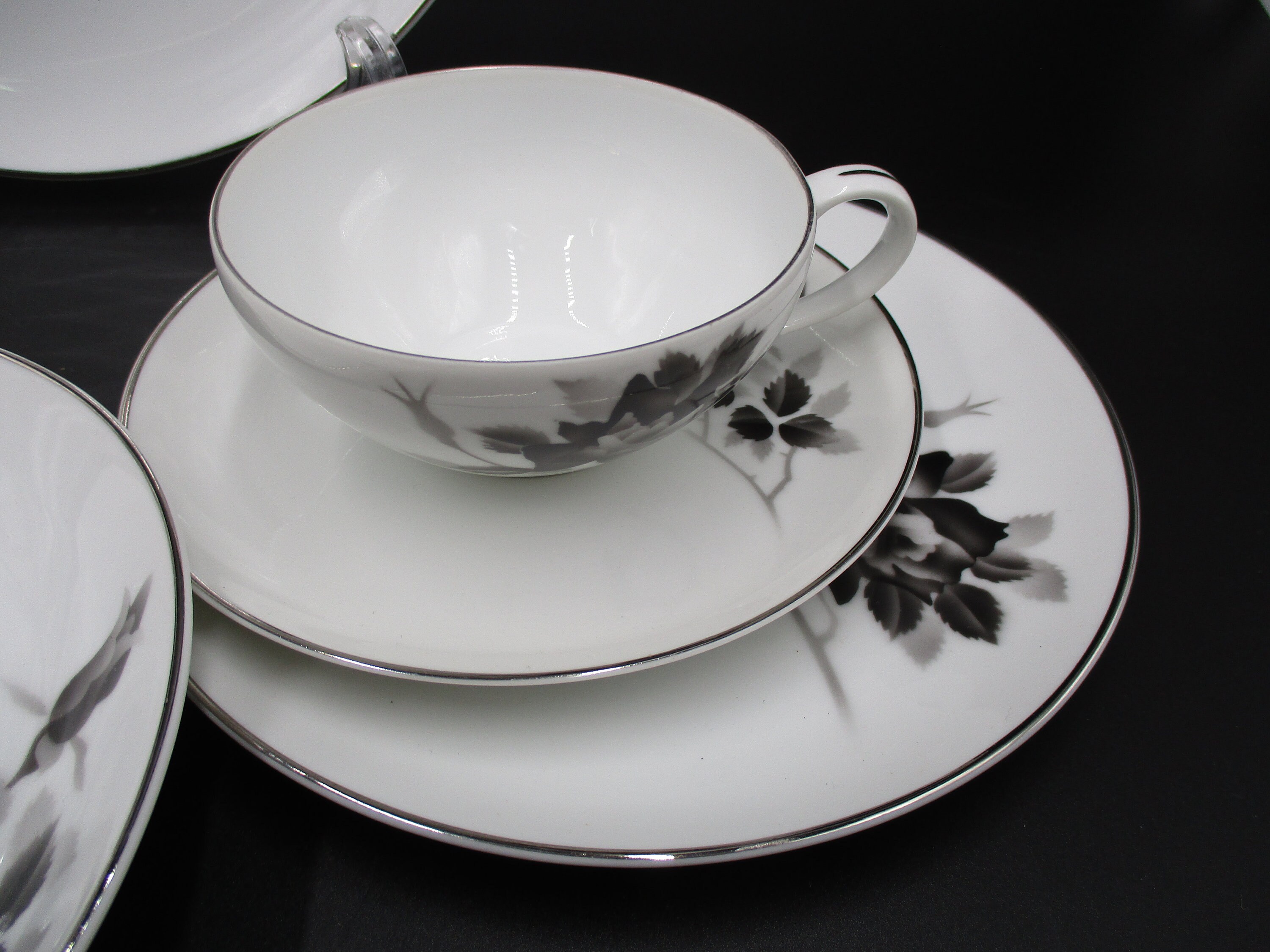 Fukagawa Arita Princess Black Rose: 7 Piece Place Setting - Etsy