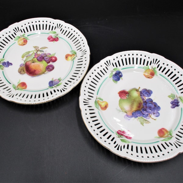 Schwarzenhammer Germany, Pair of Dessert Plates, Reticulated with Gold Trim