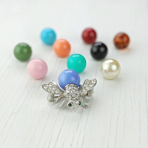 Joan Rivers Bee Pin | Interchangable Beads | Class