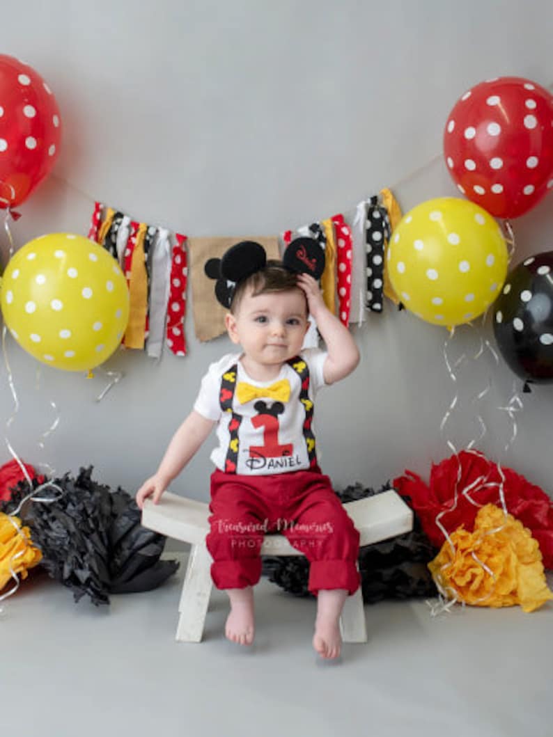 Suspenders Mickey Mouse First Birthday Outfit boy Bow tie /& Shorts Smash Cake Outfit 1st Birthday Outfit Boy