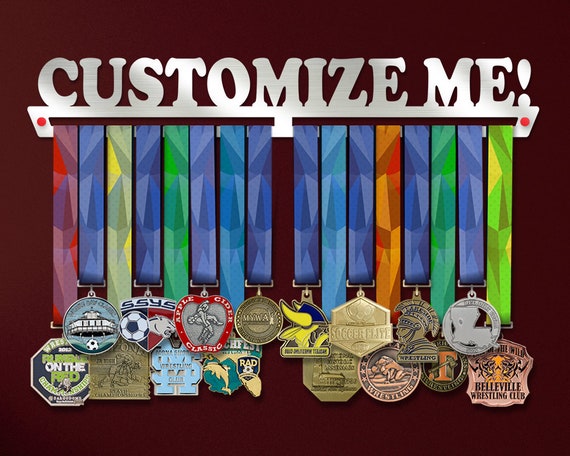 Artesanías Chaab'il on Instagram: Colgador de medallas Medalleros para  todas las disciplinas deportivas, personalizables, fabricadas a mano con  madera finas.. Prepárate para los regalos de navidad, estamos en temporada  alta #21kMuniGuate #21km #