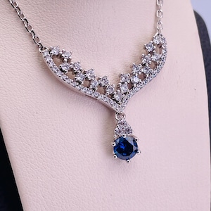 14K White Gold Sapphire Diamond Necklace
