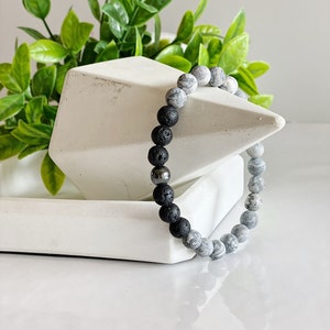 Bracelet perlé Gray Jasper pour hommes, bracelet extensible en perles de roche de lave, cadeau pour lui