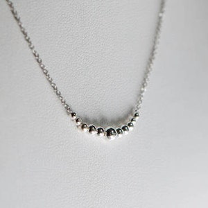 Balance Beaded Ball Plata 18&quot; Collar